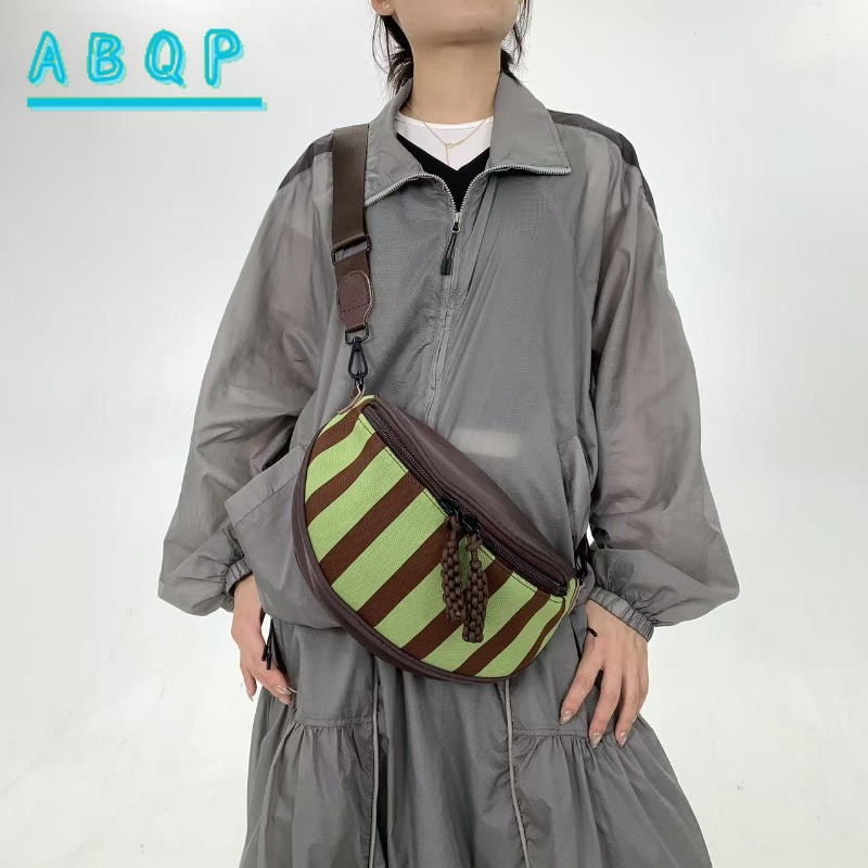 New Women's Crossbody Bag Luxu - Streetwear Brand Bag 评论和价格